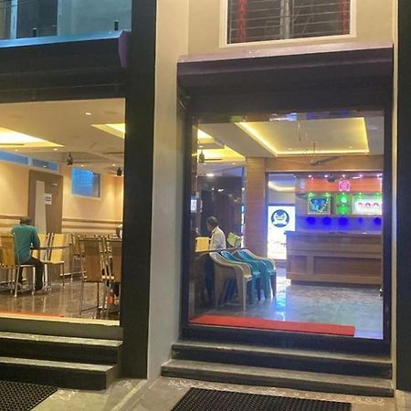 Hotel Madigai Thanjavur Eksteriør billede