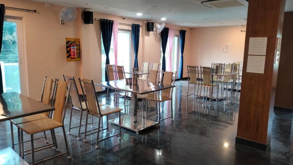 Hotel Madigai Thanjavur Eksteriør billede